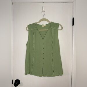 Green Sleeveless Button-Up Top